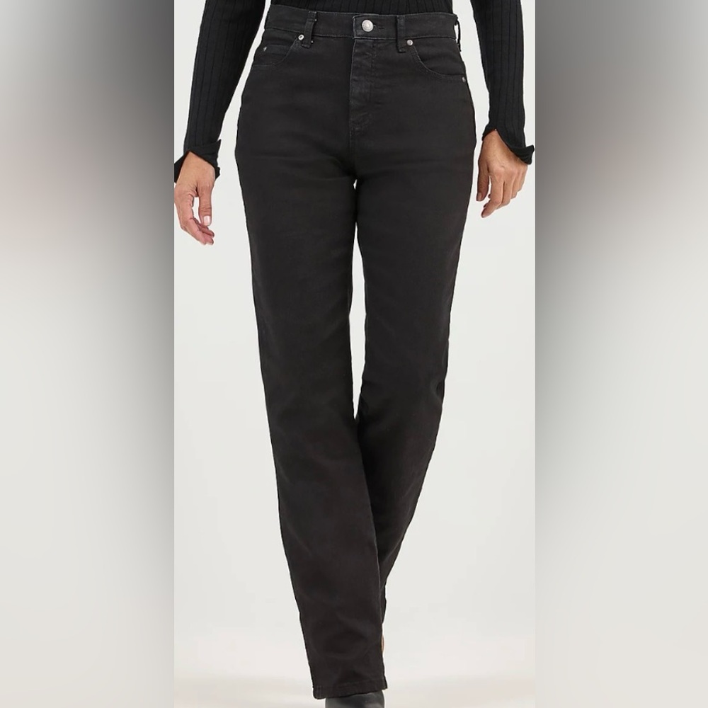 30-Lee Women’s Dark Black Jeans